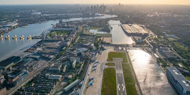 London City Airport to Surbiton Taxi