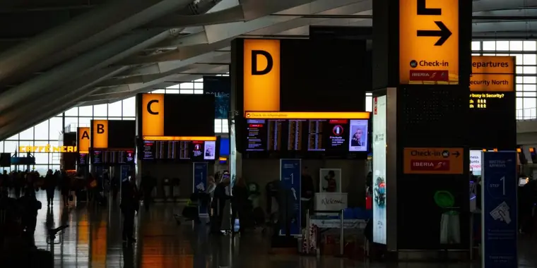 Heathrow Airport to Surbiton Taxis